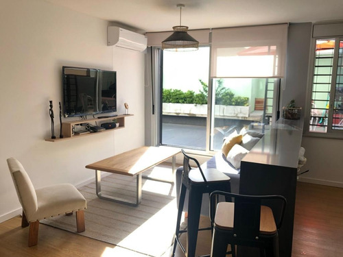 Imagen 1 de 13 de Hermoso Apartamento, Malvin Sur, 1 Dormitorio, Garaje Doble, Patio Con Jardineras, Muy Soleado.