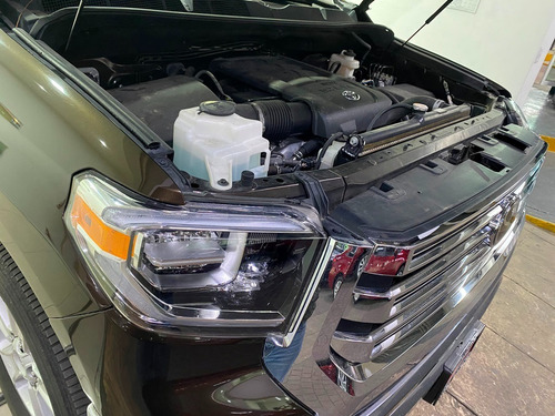 Toyota Tundra 5.7 Limited 4x4 At