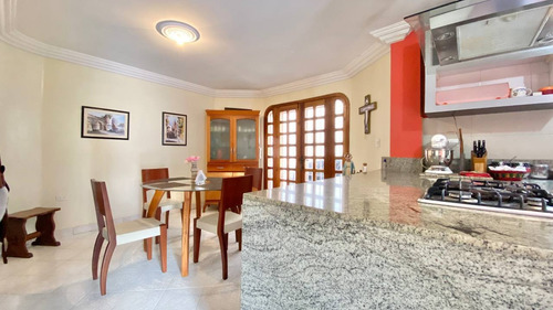 Imagen 4 de 13 de En Venta Casa En Cr Trébol 2, Polígono De Tiro