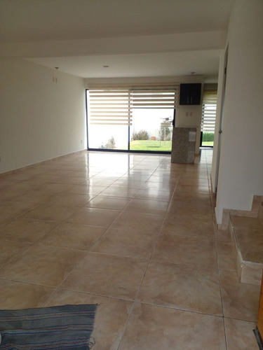 En Venta Casa En Santa Fe Juriquilla, Roof Garden, 4ta Recamara U Oficina..