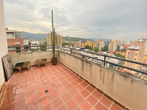 Apartamento En Venta Barcelona Colinas Del Neveri Edif Flamingo Suites