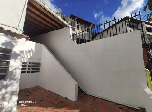 Imagen 20 de 28 de Venta De Casa En Colinas De Los Chaguaramos