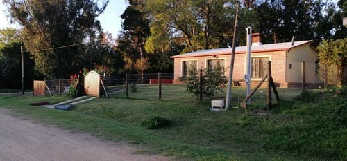 Imagen 3 de 14 de Excelente Casa Con Gran Terreno Y Barbacoa - Cercada