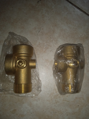 Valvula Conector Hidroneumatico 5 Vias En Bronce