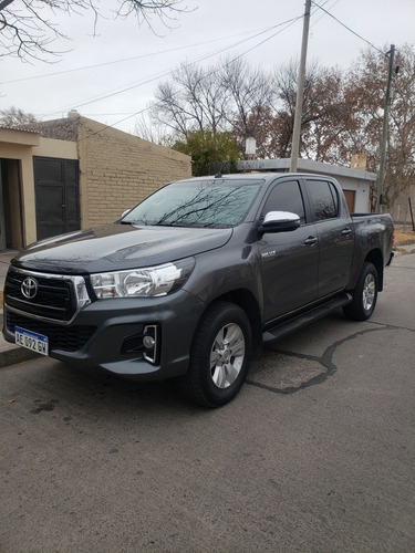 Imagen 16 de 16 de Toyota Hilux 2020 2.8 Cd Srv 177cv 4x2