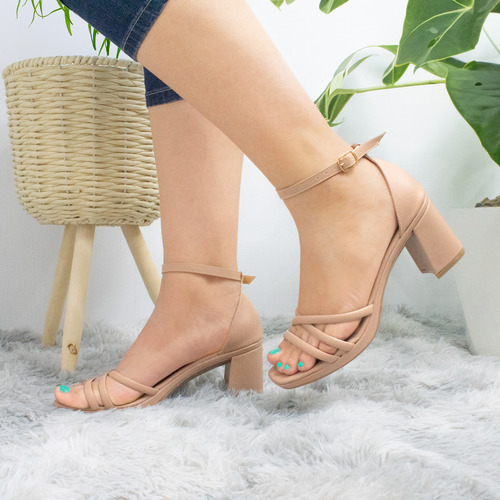 Sandalia Zapatilla Francisca Villalobos Tacón Ancho Casual
