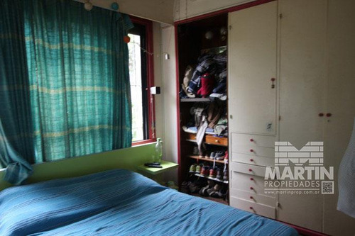 Casa Sobre Lote De 838 M2, Con Gran Parque Y Pileta - La Lucila, Excelente Ubicación
