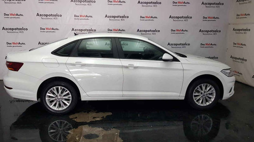 Imagen 2 de 15 de Volkswagen Jetta 2019 4p Comfortline L4/1.4/t Man
