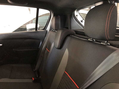Imagem 6 de 15 de Sandero Stepway Zen 2020