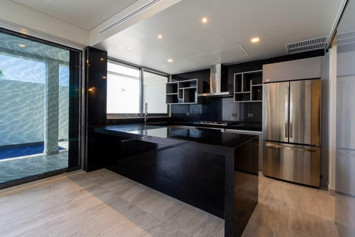 Imagen 13 de 22 de Venta Casa En Puerto Cancún Frente Al Mar