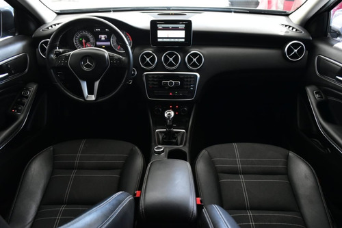 Mercedes Benz A200 Urban 1.6 2013 - 64.900km - Car Cash