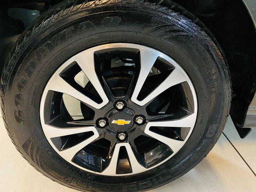 Imagem 8 de 15 de Chevrolet Onix Ltz 1.4 Mpfi 8v 4p Aut. 2015