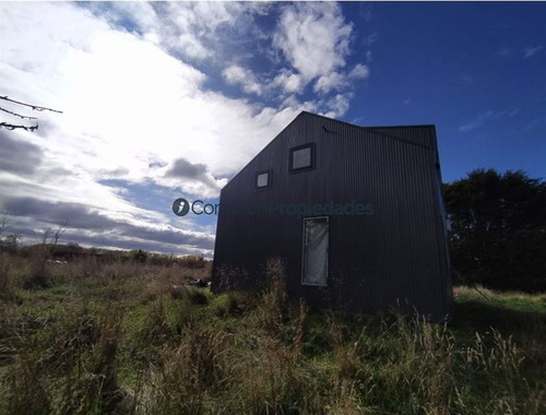 Casa En Venta De 2 Dorm. En Frutillar