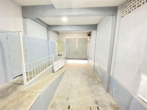 Imagen 15 de 16 de Se Vende Fondo De Comercio 276m² En Av. Andres Bello