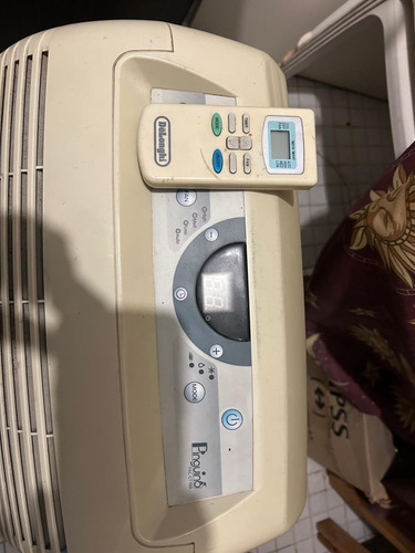 Aire Acondicionado Portátil De Longhi Pinguino Pac Ct100 Crema (Usado)
