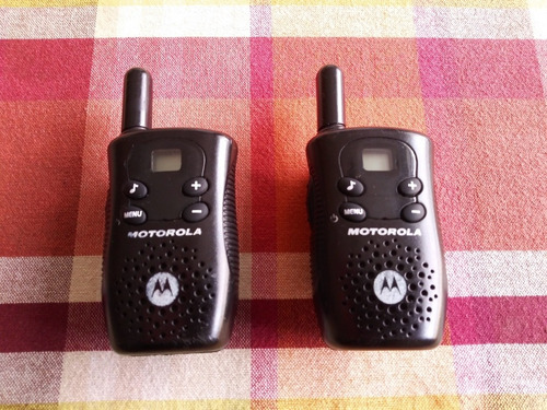 2 Radios Transmisores Motorola Fv100 Walkie Talkie Poco Uso 