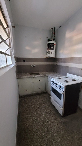 Imagen 7 de 7 de Ph Al Fondo En Alquiler Sin Expensas Castelar