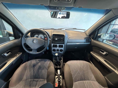 Fiat Palio 1.4 MPI ELX 8V FLEX 4P MANUAL