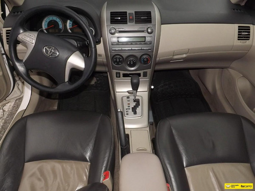Imagen 6 de 9 de Toyota Corolla .