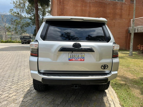 Imagen 5 de 15 de Toyota 4runner Trd Off Road