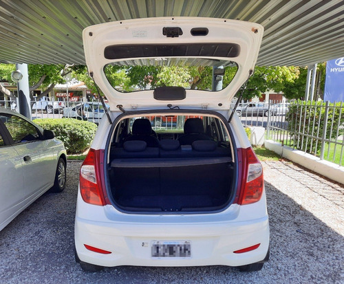 Imagen 8 de 13 de Hyundai I10 1.2 2011