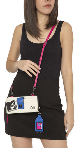 Cartera Porta Celular Cloe Para Mujer 2 En 1 Mtv X Oe Color Beige