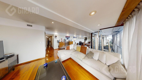 Piso En Venta Con Vista Panoramica, Ubicado En La Exclusiva Diagonal Pueyrredon.