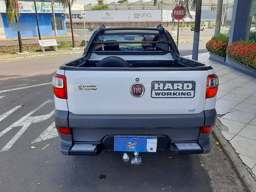 Imagem 3 de 14 de Fiat Strada 1.4 Mpi Hard Working Ce 8v Flex 2p Manual