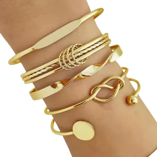 Conjunto De 5 Pulseiras Femininas Semi Joias Fashion Dourada Comprimento 7 Cm Cor Dourado Diâmetro 7 Cm