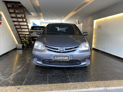 Toyota Etios 1.3 XS 16V FLEX 4P MANUAL