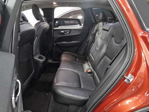 Volvo XC60 T5 MOMENTUM AWD GEARTRONIC