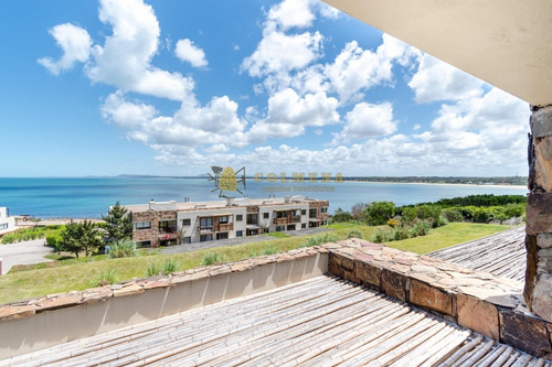 Alquiler Temporario De Hermoso Departamento De 2 Dormitorios En Suite En Punta Ballena- Ref: 3793