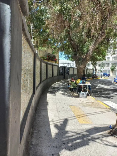 ¡oportunidad Única! Esquina Comercial Metro Ecuador