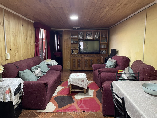 Excelente Casa Sector Rauquen De 3 Dorm Y 2 Baños En Curicó