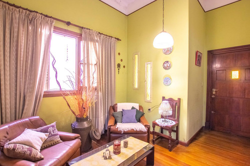 Imagen 11 de 30 de Casa 6 Ambientes Y Medio En Venta En Caseros Centro