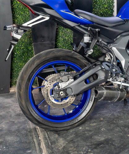Yamaha R7 2022