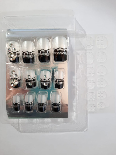 Press On Manicure Uñas Postizas Diseños Blanco Negro 12pcs