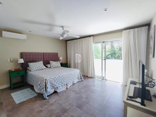 Hermosa Casa Con Piscina Climatizada En Barrio Privado. Ref: 7726