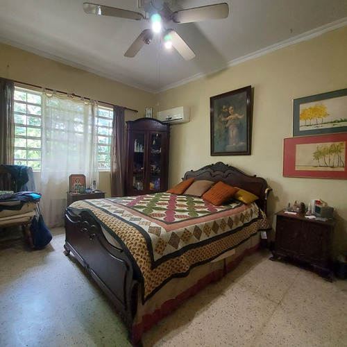 Venta De Casa/terreno En Altamira