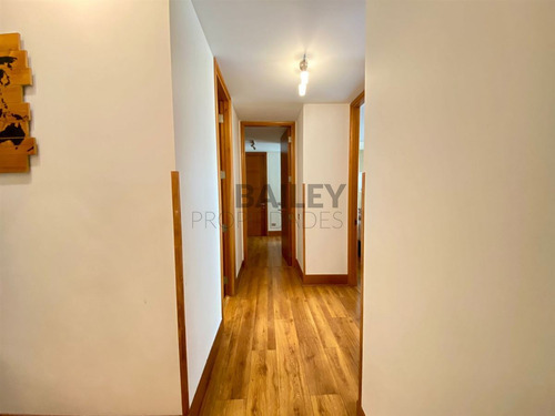 Departamento En Venta De 4d +4b +4e En Concón