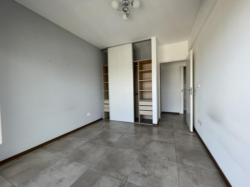 Departamento 3 Ambientes En Florida Con 3 Cocheras Y Baulera - Apto Credito