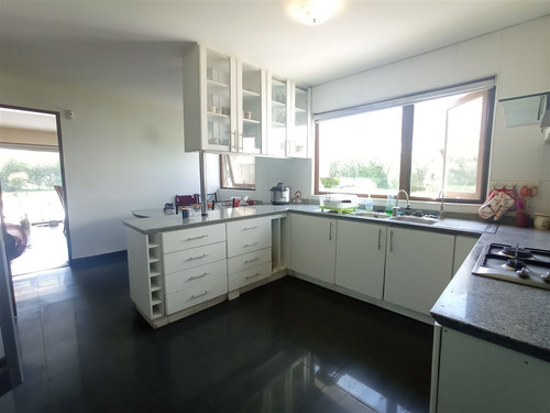 Vendo Parcela Con 5 Dorm. En Agarrobal Ii/chicureo