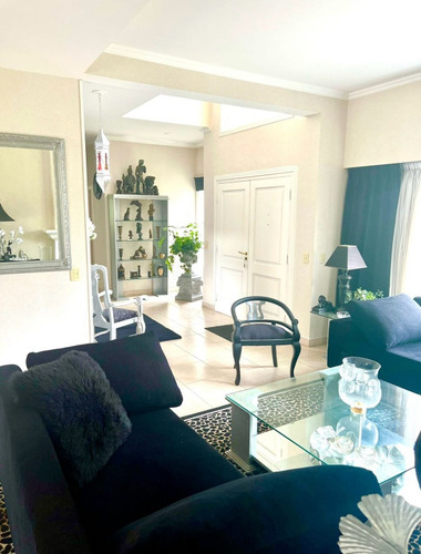Venta Propiedad Unica, Hermoso Chalet 5 Amb 3 Baños Barrio Privado Santa Ana ,f 9872