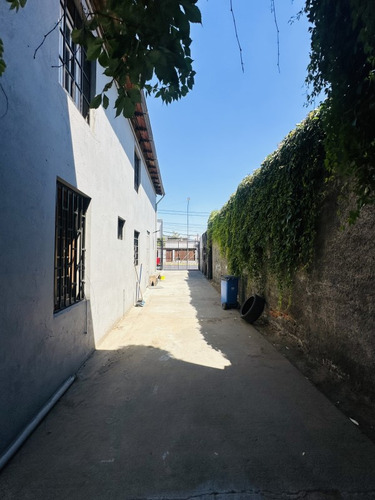 Arriendo Galpón 400 M2 (14 De La Fama Vivaceta-conchali)