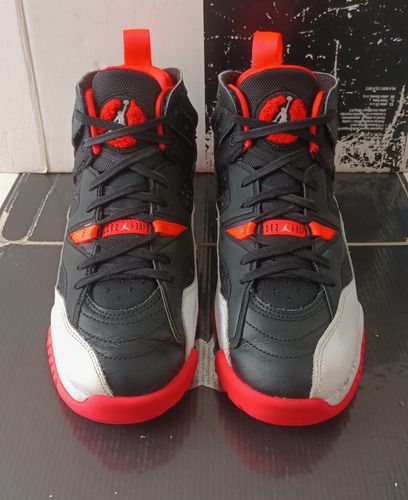 Tenis Mj Jumpman Two Trey Infrared (25cm) Air Strobel Chicago Playoffs (Usado)