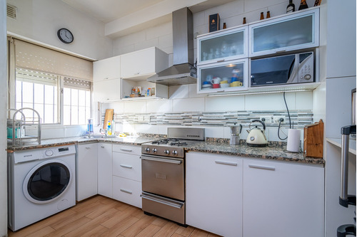 Venta Ph Refaccionado 3 Ambientes Con Piscina Y Patio En Villa Real