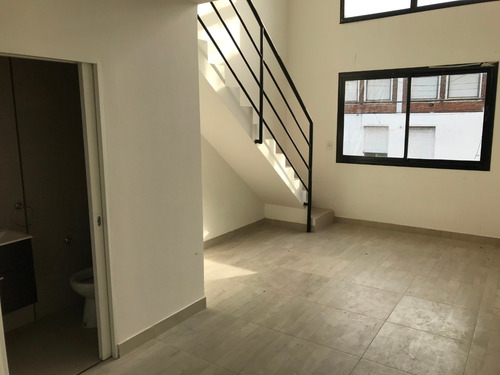 Imagen 4 de 14 de Excelente 2 Ambientes Tipo Dúplex En Venta!