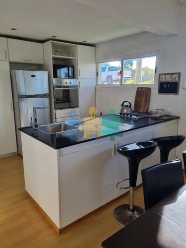 Casa De Estilo Minimalista Próxima Al Mar. - Ref : Eqp3174