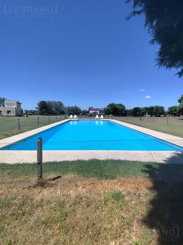 Lote De Terreno De 1200 M2 En Venta En El Club De Campo Los Palenques En Manzanares.