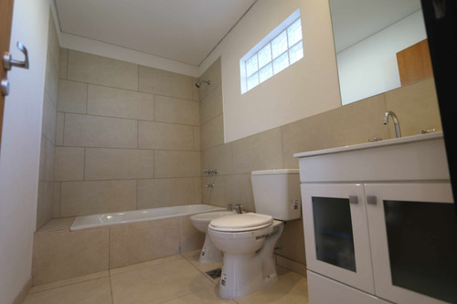 Venta Departamento Ph 2 Ambientes Caseros Terraza